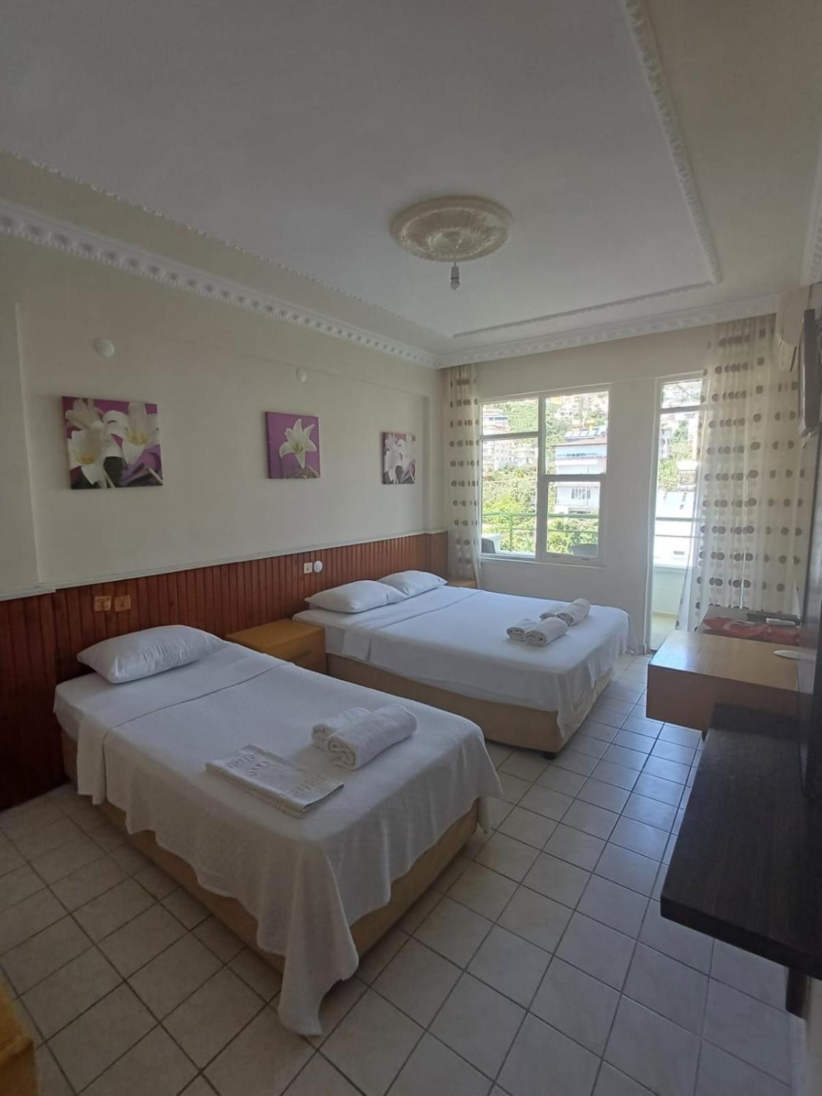 Hotel Lila Butik 3*